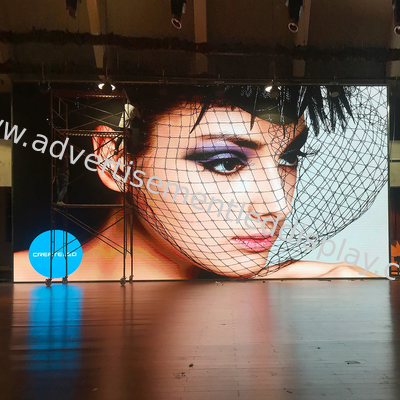 1500cd/m2 màn hình LED trong nhà tương tác với màn hình cảm ứng điều khiển từ xa